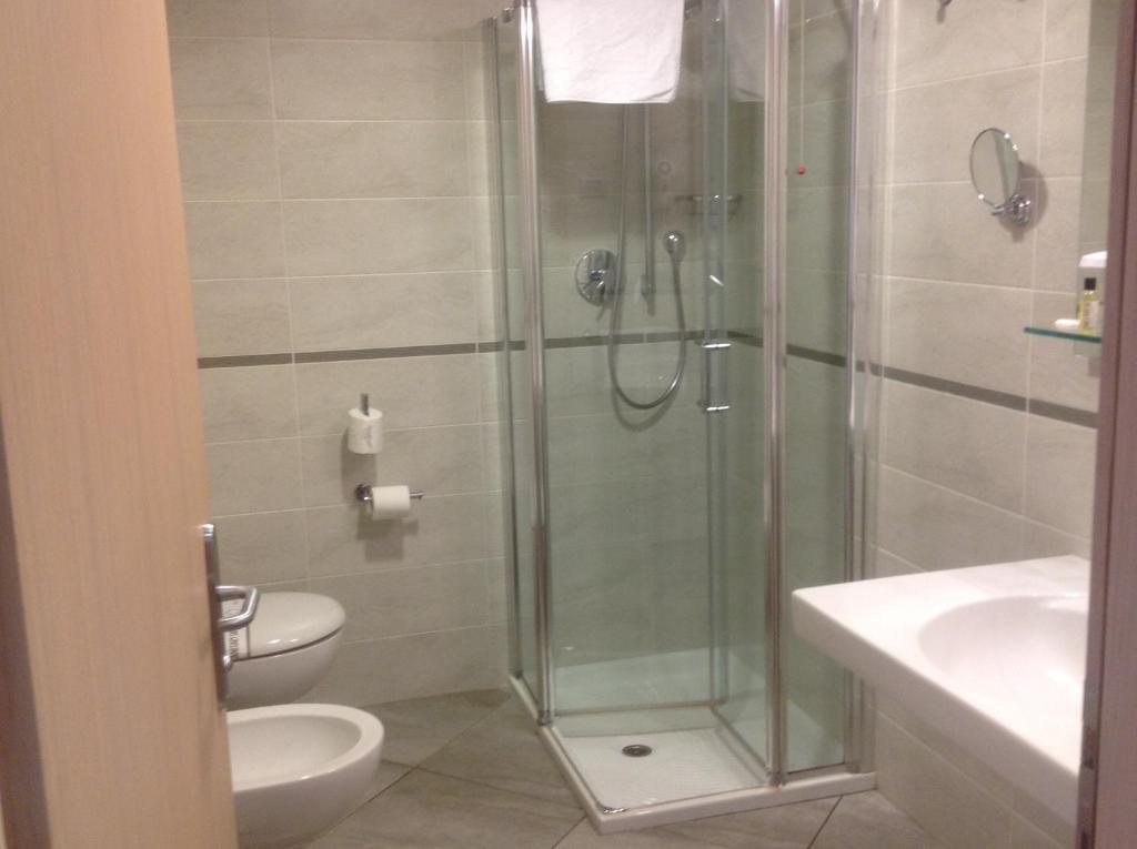 Al Marinaio Hotel Garni Trento Pokoj fotografie
