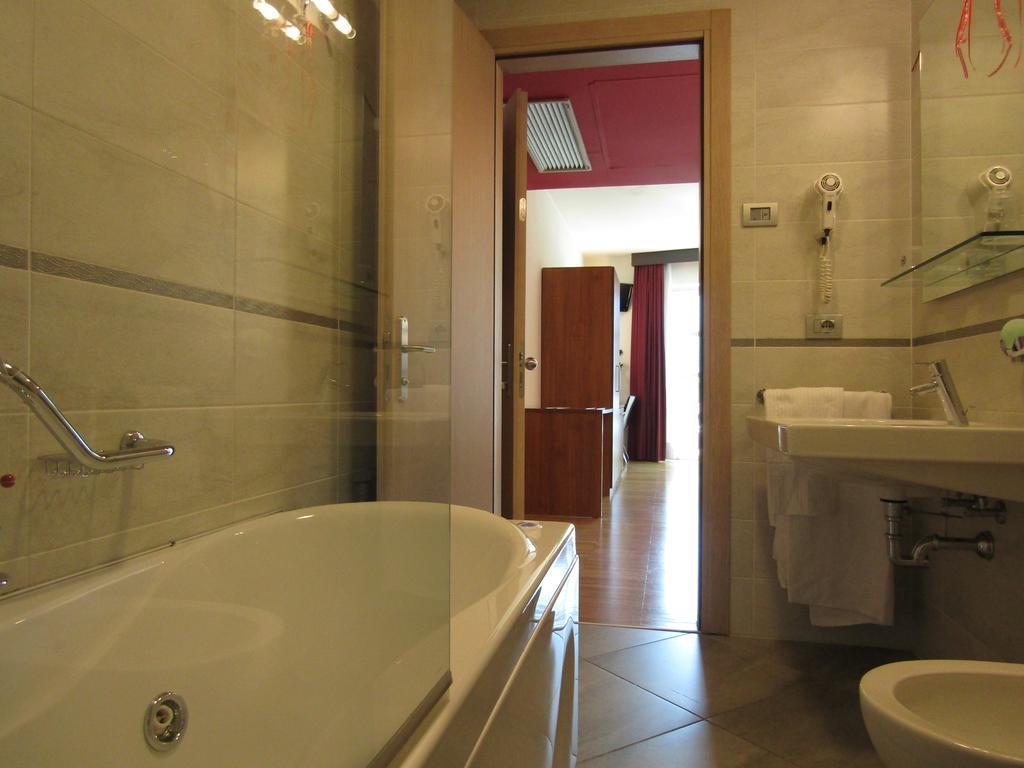 Al Marinaio Hotel Garni Trento Exteriér fotografie